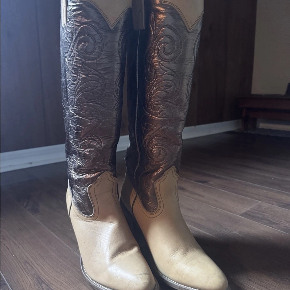Vintage Frye Tall Western Boots Women’s 8 B Made USA Two-Tone Leather Heeled - Picture 2 of 14